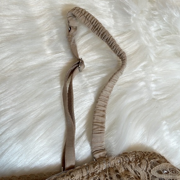 VICTORIA’S Secret Lace Bralette Set - Picture 4 of 16